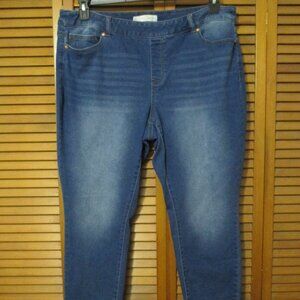 Cato Denim pull on blue jeans soft & stretchy, front & back pockets, size 18W